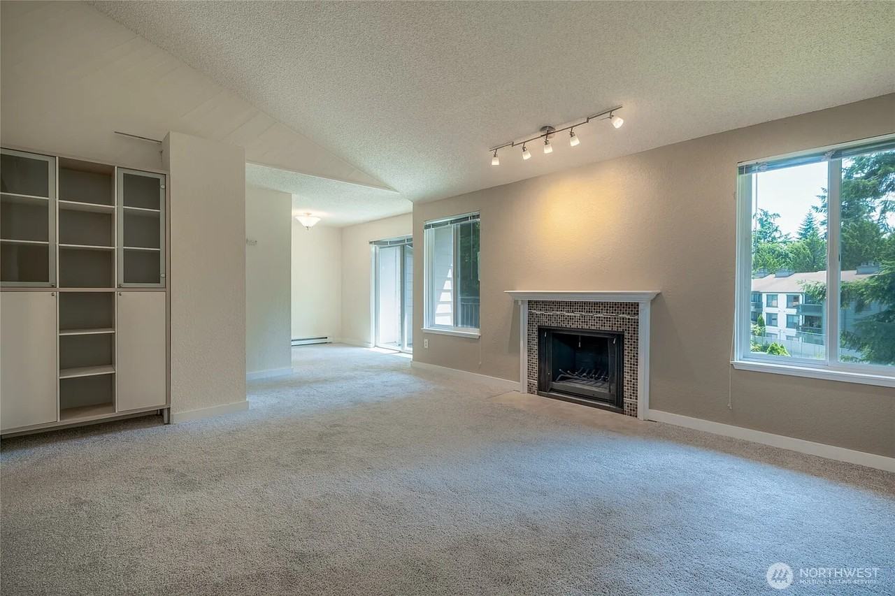 12716 Northeast 130th Way #E303 - Photo 3 of 19