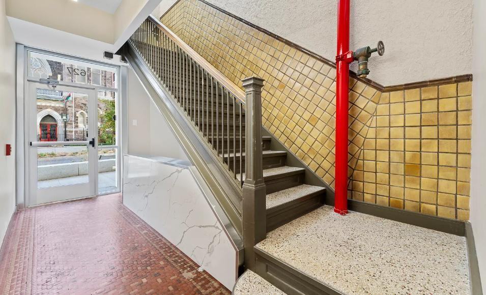 627 Hamilton St - Photo 5 of 11