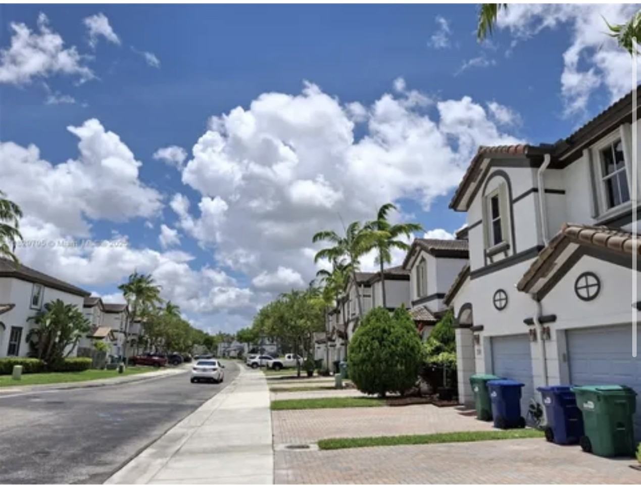 7848 Northwest 114th Path - Photo 3 of 3