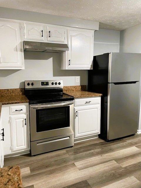 572 Cascade Way - Photo 3 of 19