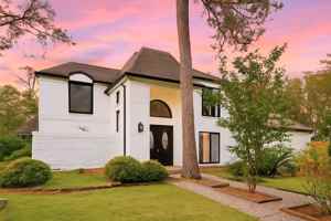 featured image of 15618 Banty Falls Ct