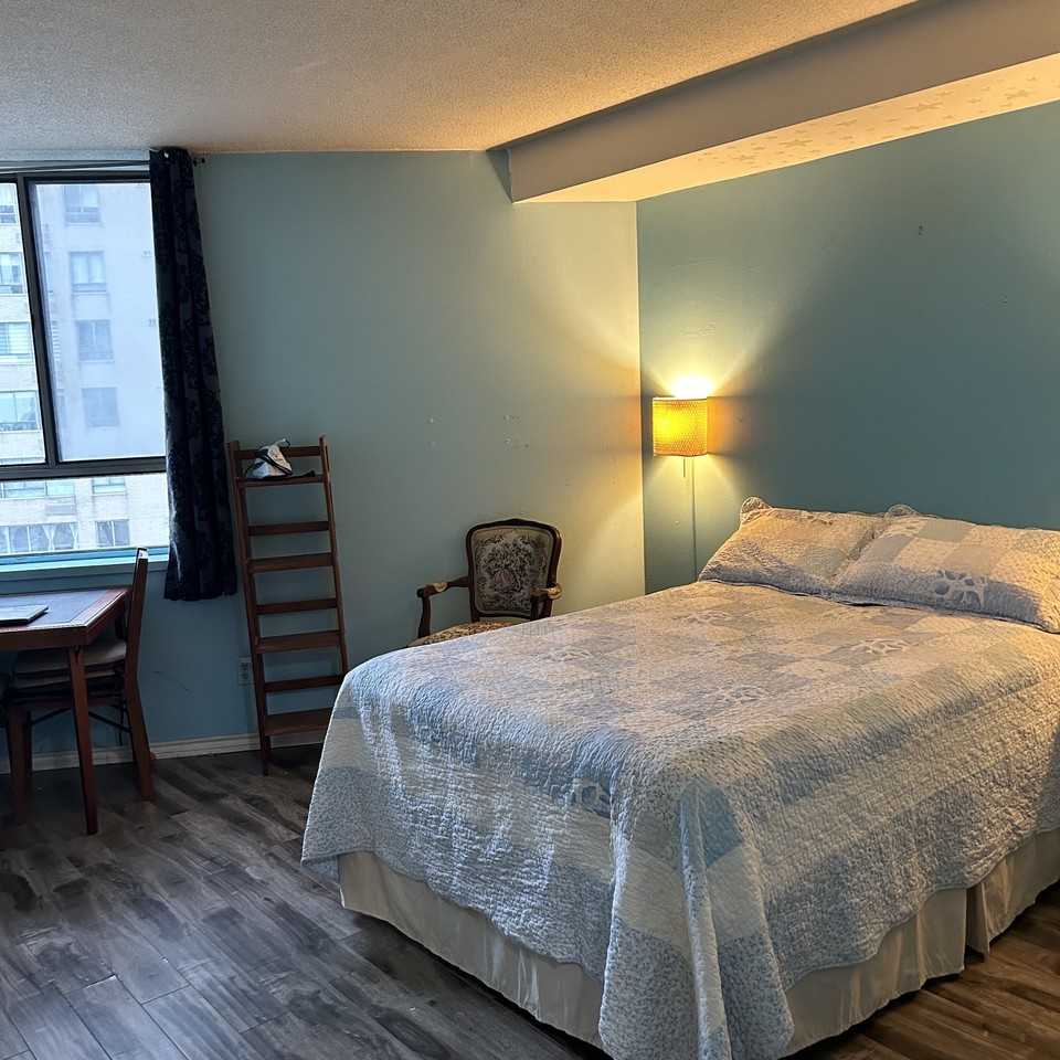 248 Queens Quay West - Photo 2 of 11