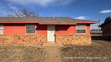 featured image of 639 S Crosby St