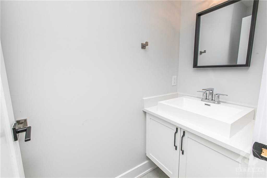 861 Connaught Avenue ##A - Photo 3 of 26