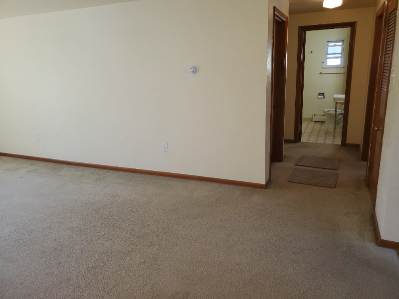 239 Boden Ave - Photo 5 of 24