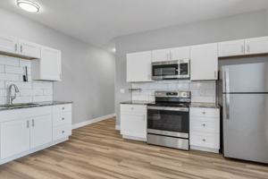 featured image of 1427 9th Ave #2