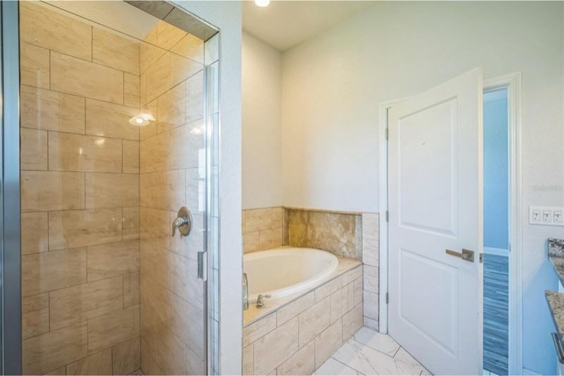 10517 Camelia Dr - Photo 7 of 16