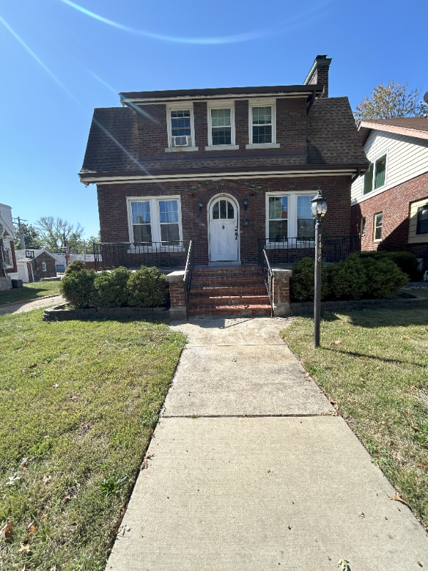 7408 Augusta Ave - Photo 2 of 16