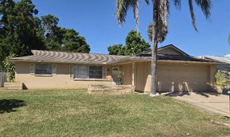 7225 Rosarian Dr - Photo 1 of 1