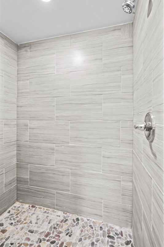 14372 Nick Drahos Lane - Photo 2 of 20