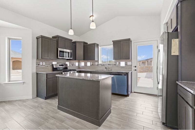 14372 Nick Drahos Lane - Photo 5 of 20