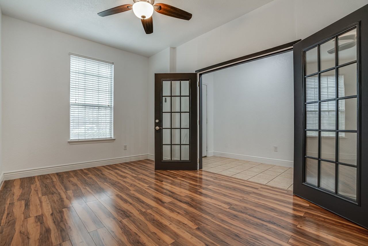 11905 Fieldcrest Run #NA - Photo 5 of 28