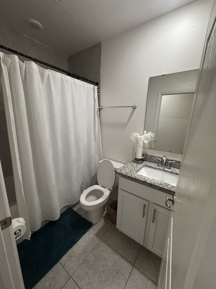 1811 Se Sandia Dr #NA - Photo 5 of 8