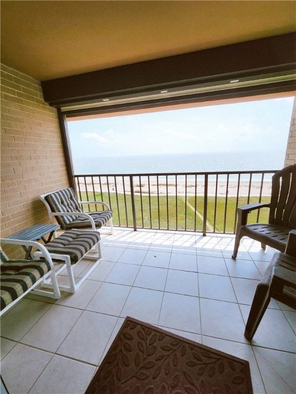 202 Reef Ave - Photo 6 of 11