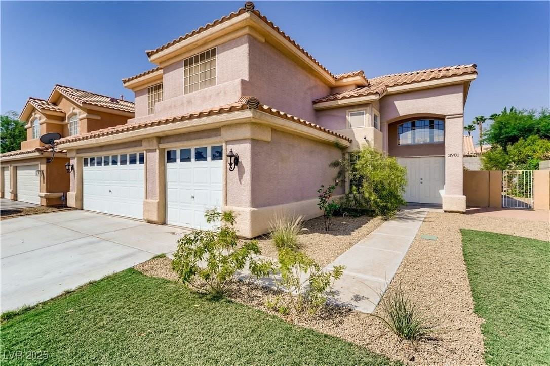 3981 Erva St - Photo 2 of 27