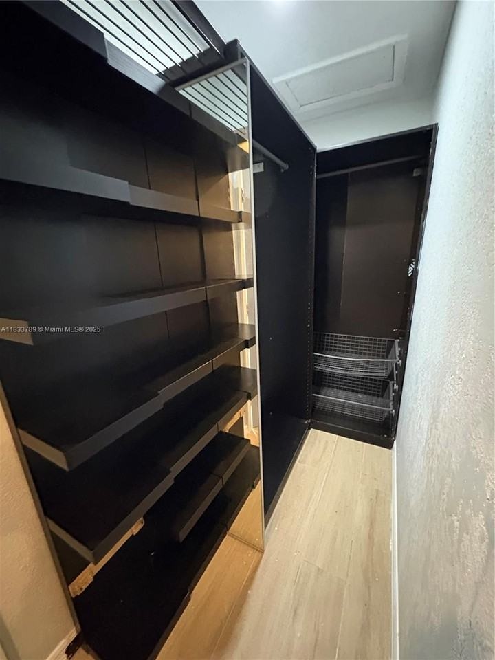 1134 Nw 6th Ave #2A - Photo 5 of 8