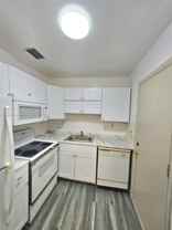 3020 Ne 16th Ave #103A - Photo 1 of 1