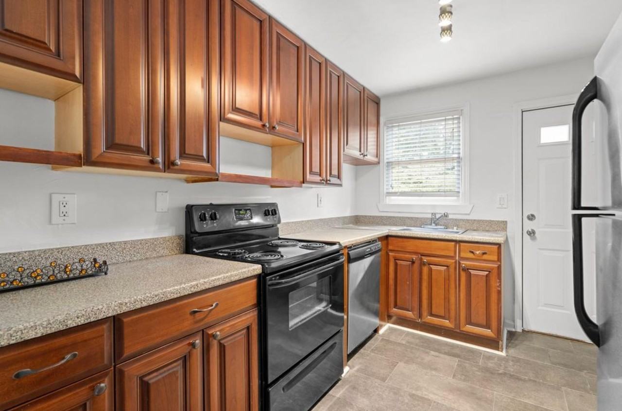 Hooper St - Photo 5 of 10