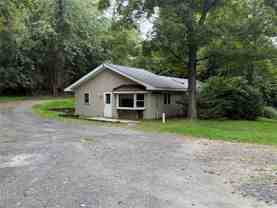 7 Tanglewood Park Dr - Photo 1 of 1
