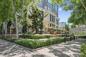 featured image of 500 W Harbor Dr #101