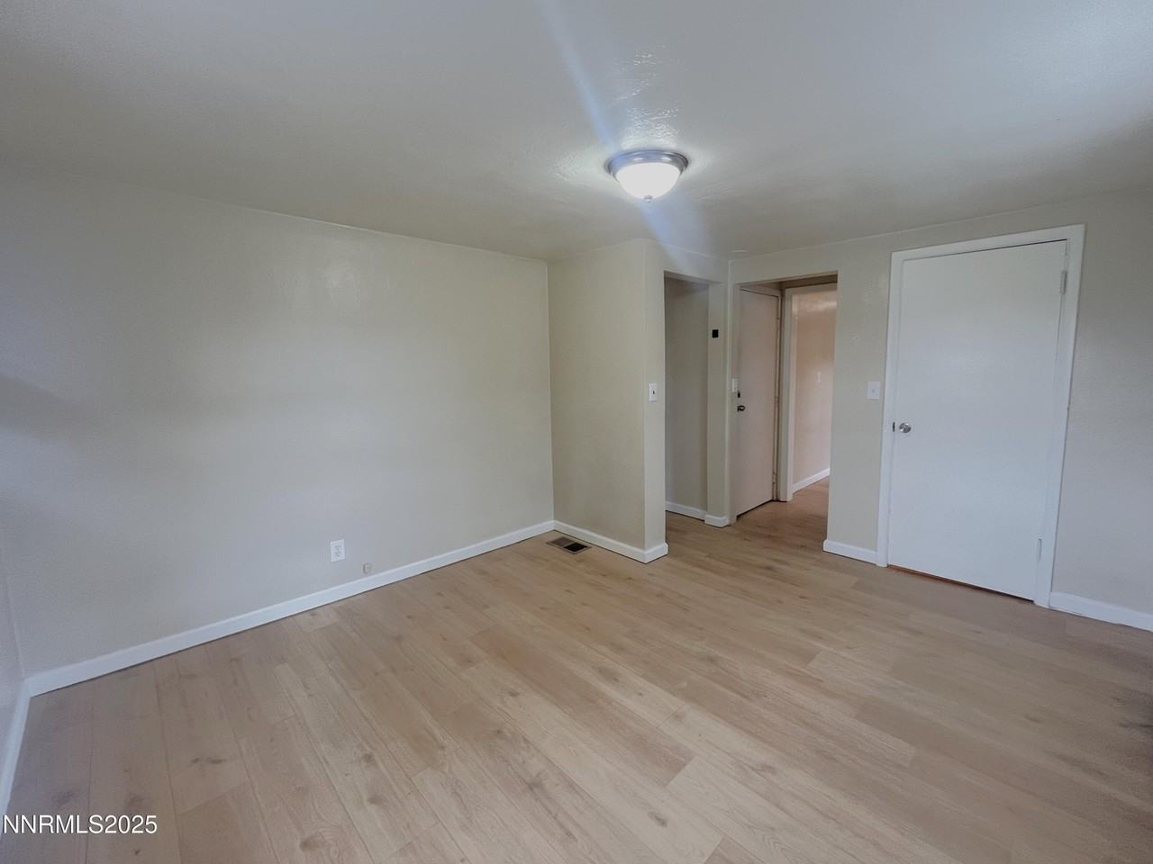 1539 G St Apt C #C - Photo 2 of 6