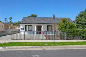 featured image of 10955 Burnet Ave