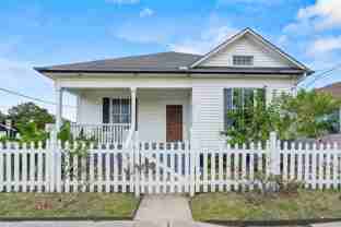 2423 37th St - Photo 1 of 1