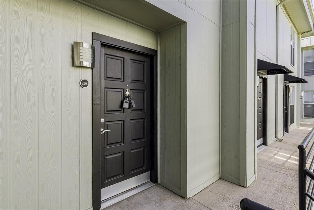 4211 Holland Ave #208 - Photo 3 of 26