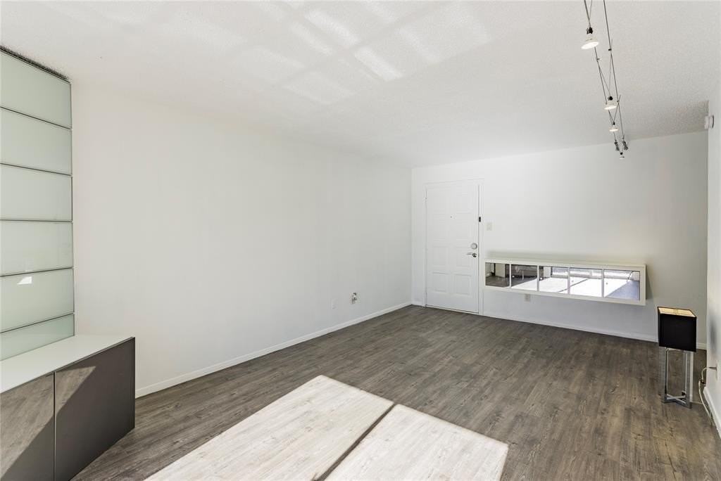 4211 Holland Ave #208 - Photo 6 of 26