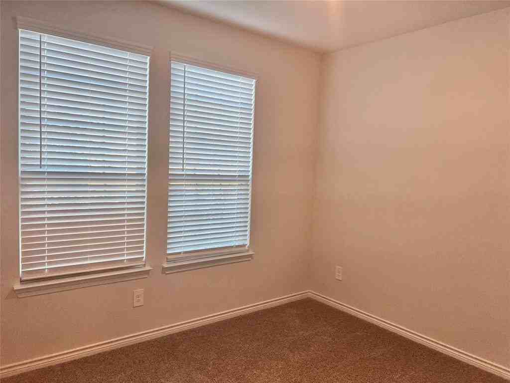 10313 Rambling Brooks Ln - Photo 4 of 17