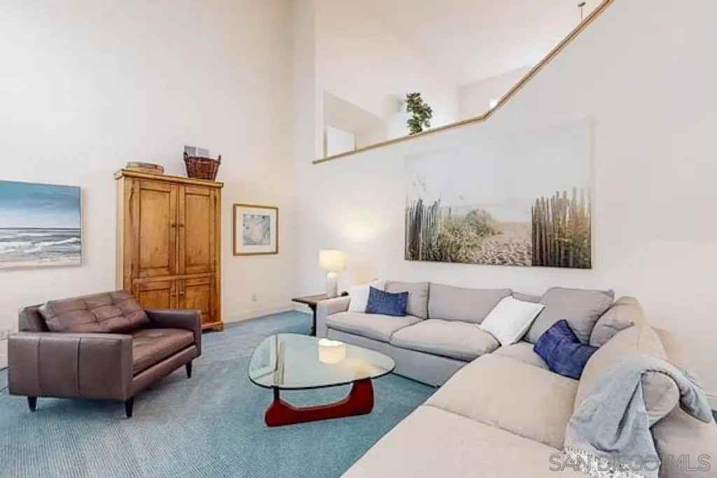 863 Starflower Rd - Photo 3 of 23