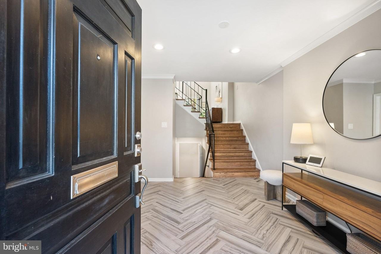 2729 Unicorn Ln Nw - Photo 4 of 44