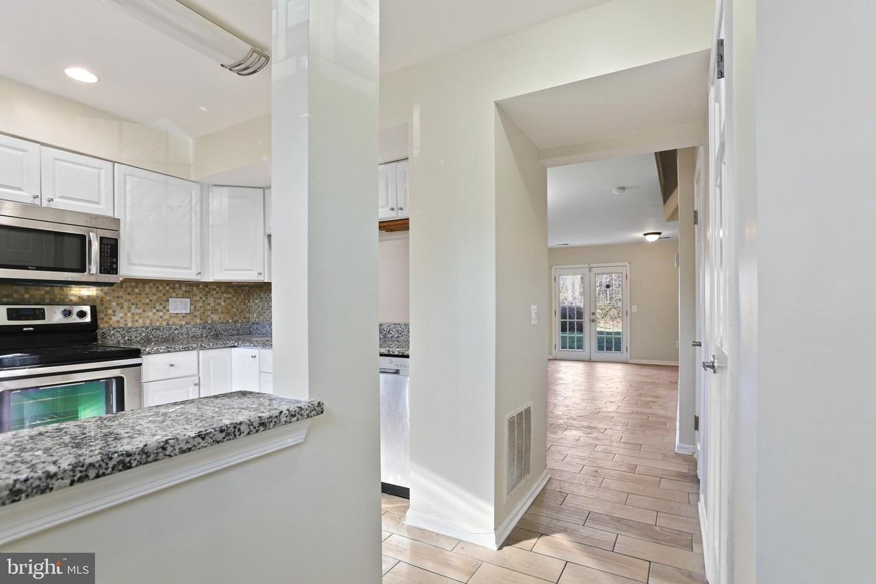 9658 Stirling Bridge Dr - Photo 6 of 27