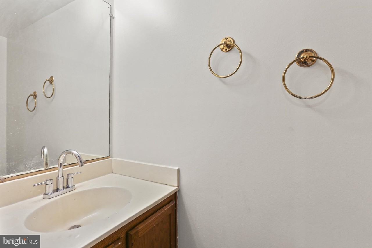 9658 Stirling Bridge Dr - Photo 7 of 27