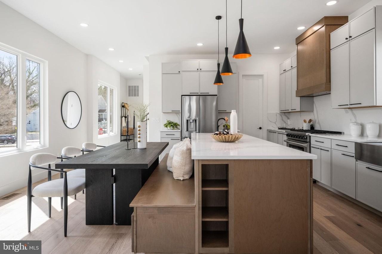 2001 N George Mason Dr - Photo 5 of 50