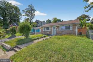 2136 S Monroe St - Photo 1 of 1