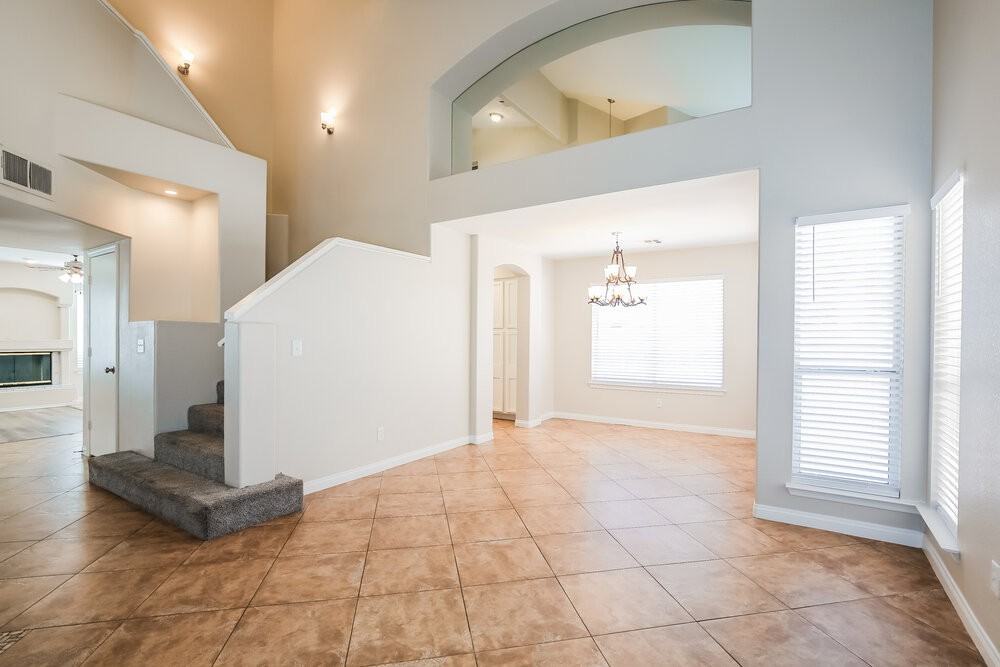 4943 Monte Del Sol Ln - Photo 6 of 17