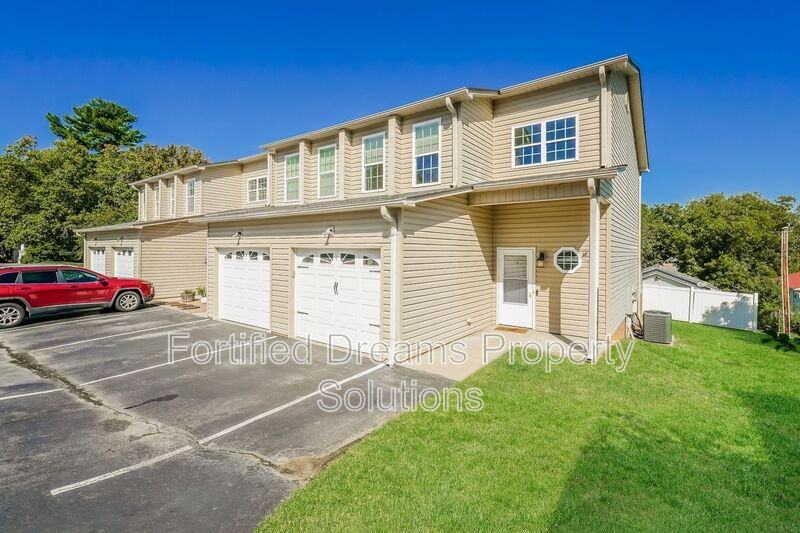 307 Skiles Hts #I - Photo 2 of 21