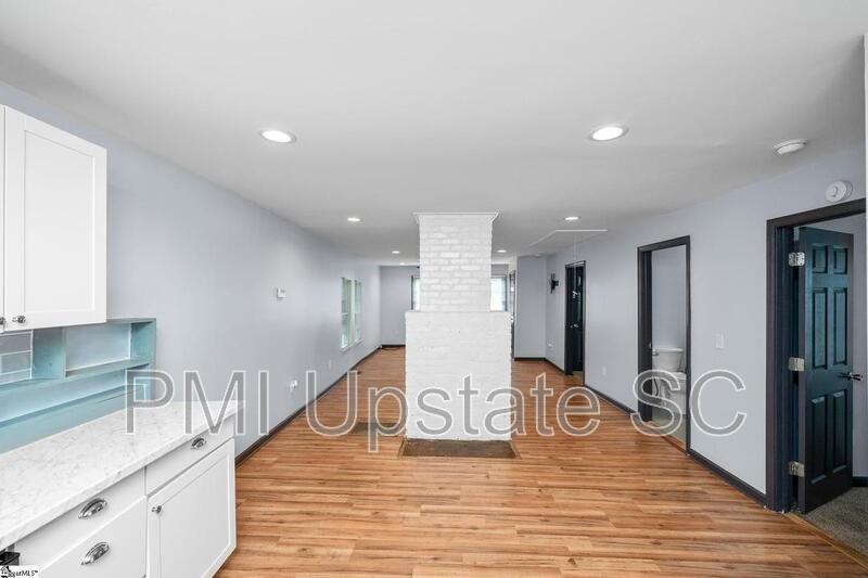 249 E Hampton Ave - Photo 4 of 21