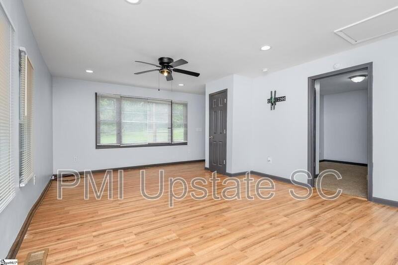 249 E Hampton Ave - Photo 7 of 21