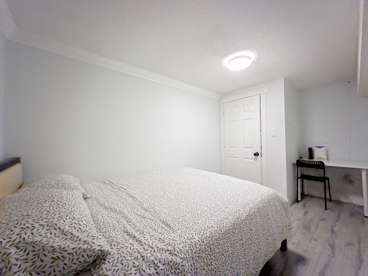 6071 Number 6 Road - Photo 4 of 13