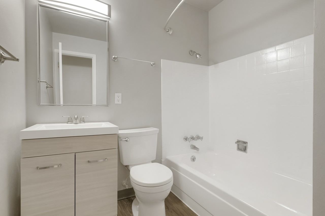 1803 Prairie Road - Photo 4 of 50