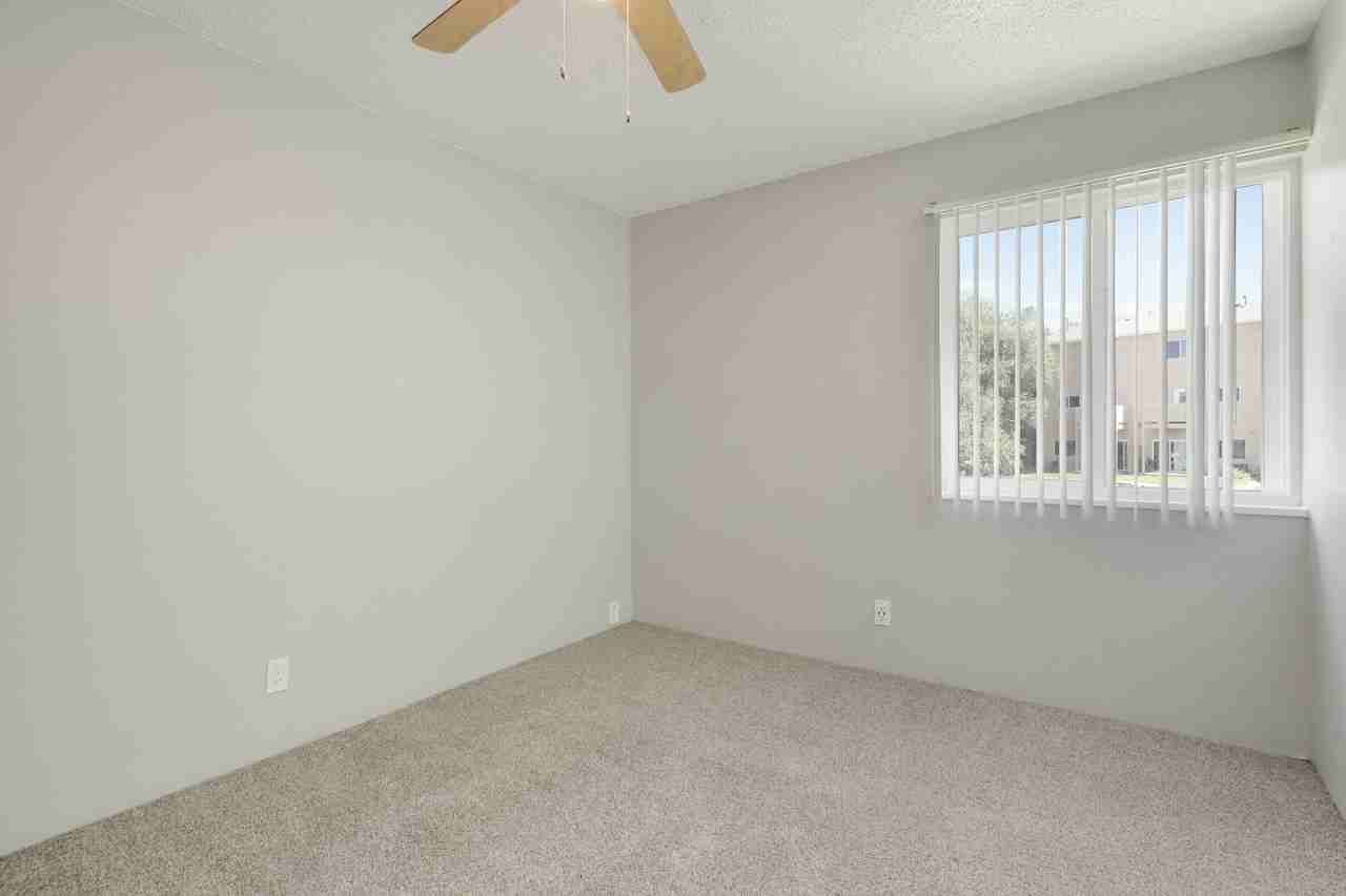 1803 Prairie Road - Photo 5 of 50