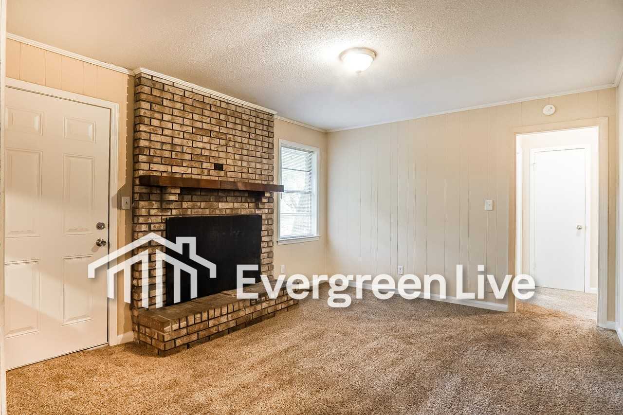 1208 Oakley Dr - Photo 6 of 15