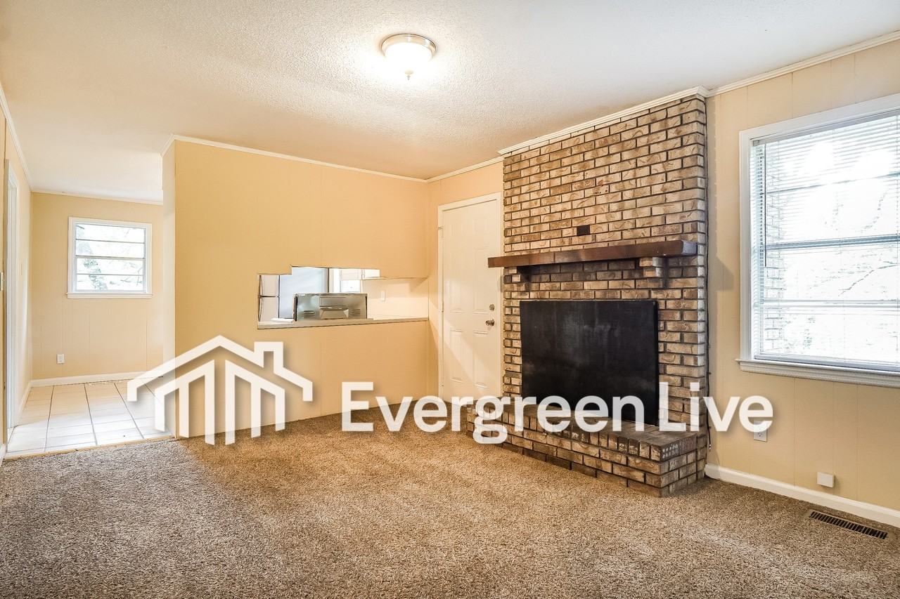 1208 Oakley Dr - Photo 7 of 15