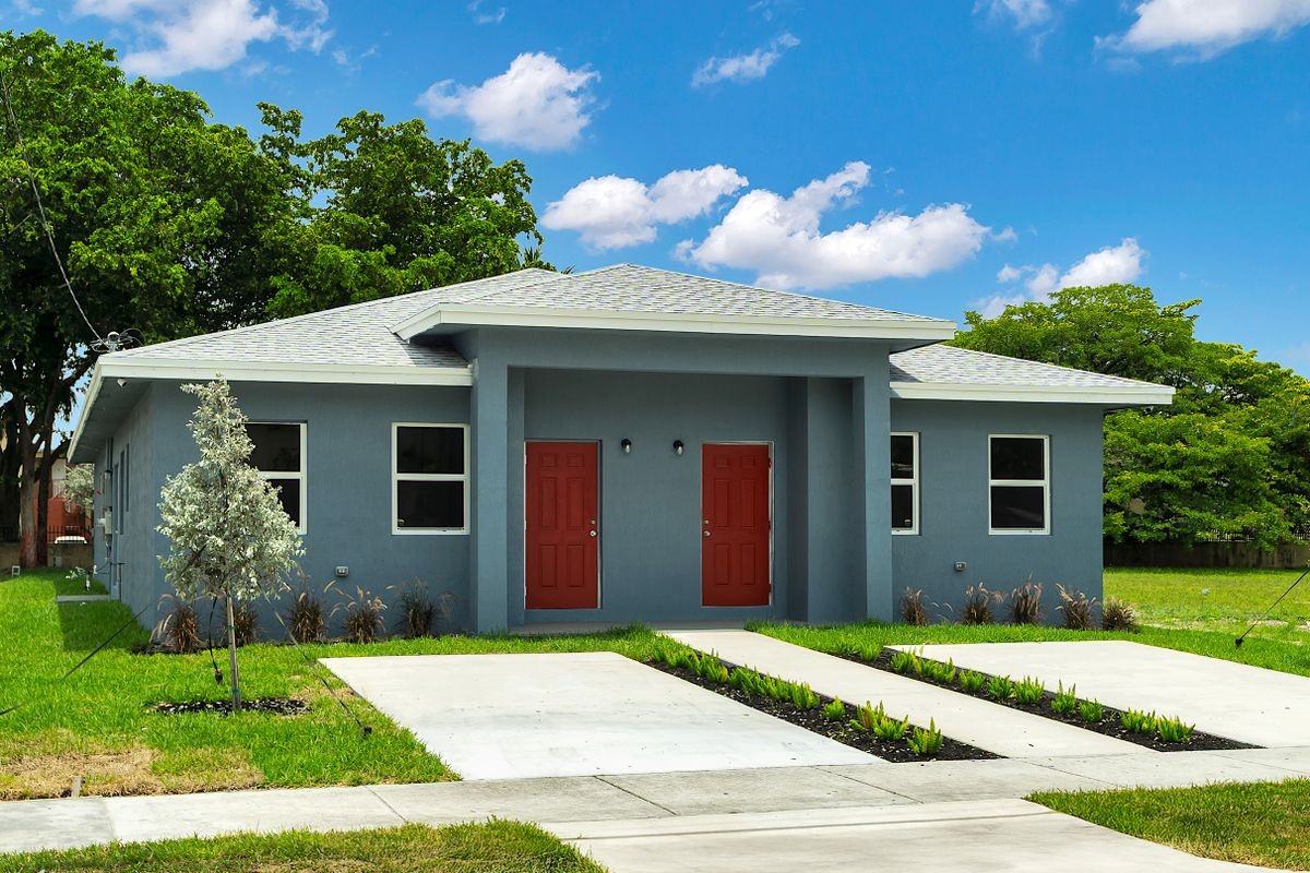 2451A Nw 21st St - Photo 3 of 24