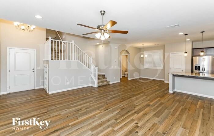 1013 Cetona Ct - Photo 3 of 19