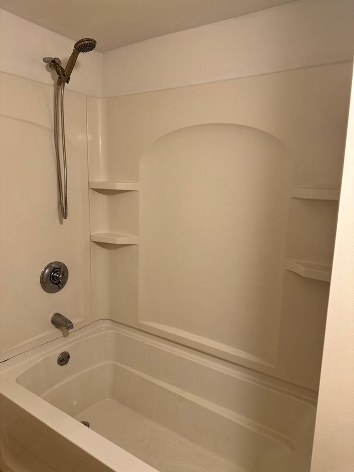 22 Marshall St #B - Photo 3 of 15
