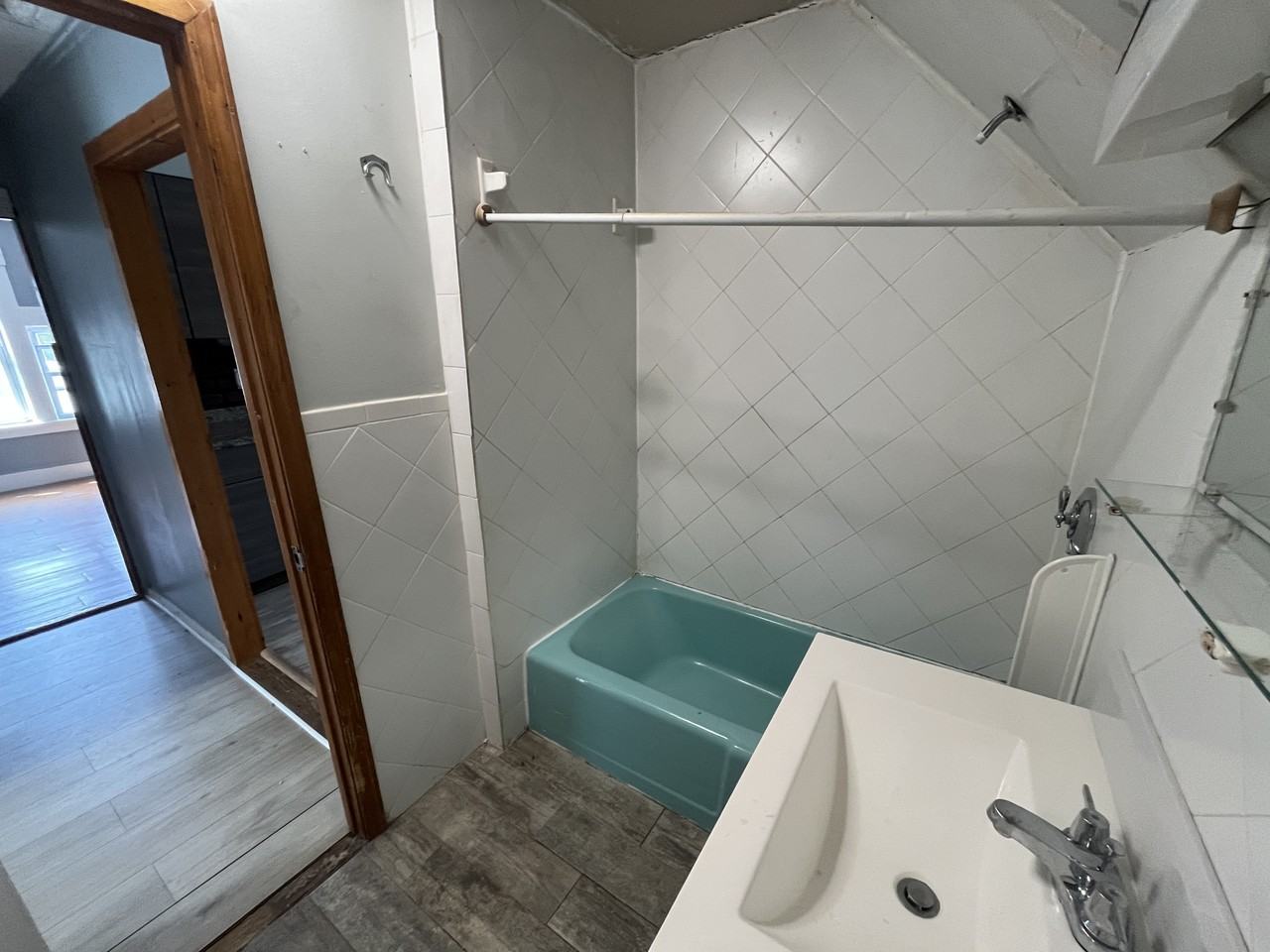 158 Dartmouth St #E - Photo 3 of 17