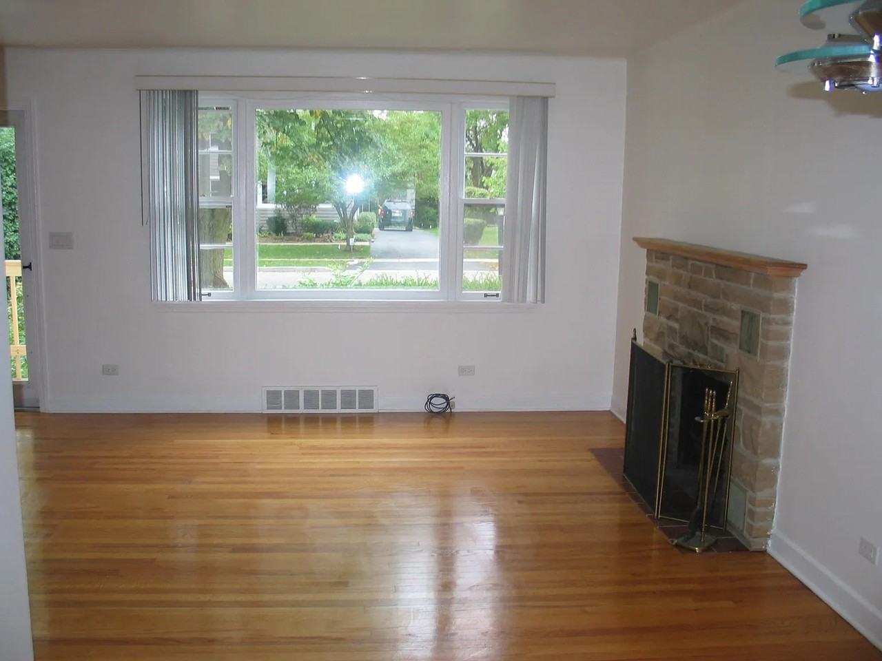 849 Todd Ct #NA - Photo 3 of 8